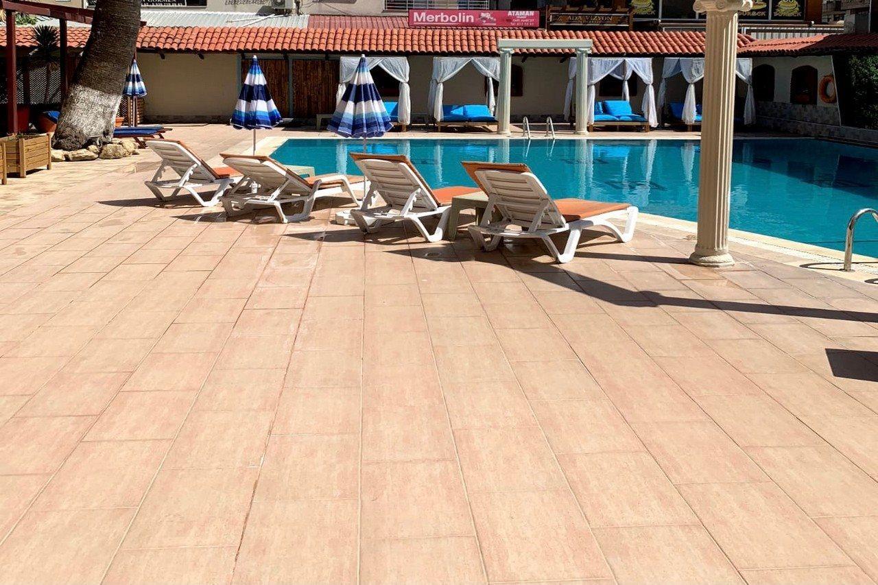 Duqqan Deluxe Hotel 4*