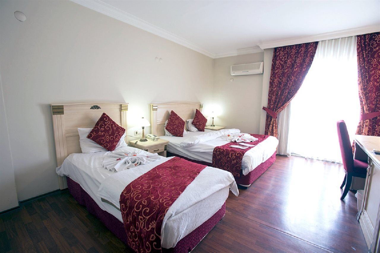 Duqqan Deluxe Hotel 4*